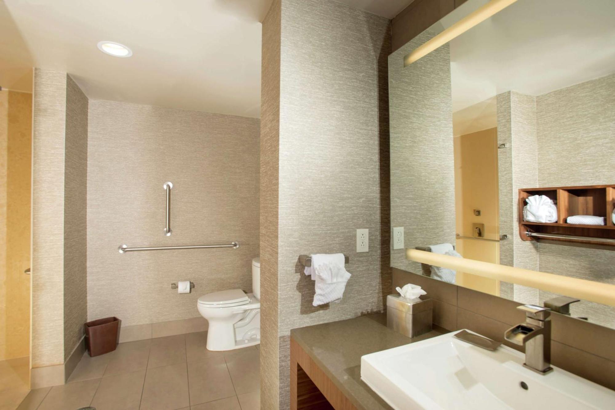 เดอะ บรอดเวย์ โคลัมเบีย - อะ ดับเบิลทรี บาย ฮิลตัน Hotel ภายนอก รูปภาพ
